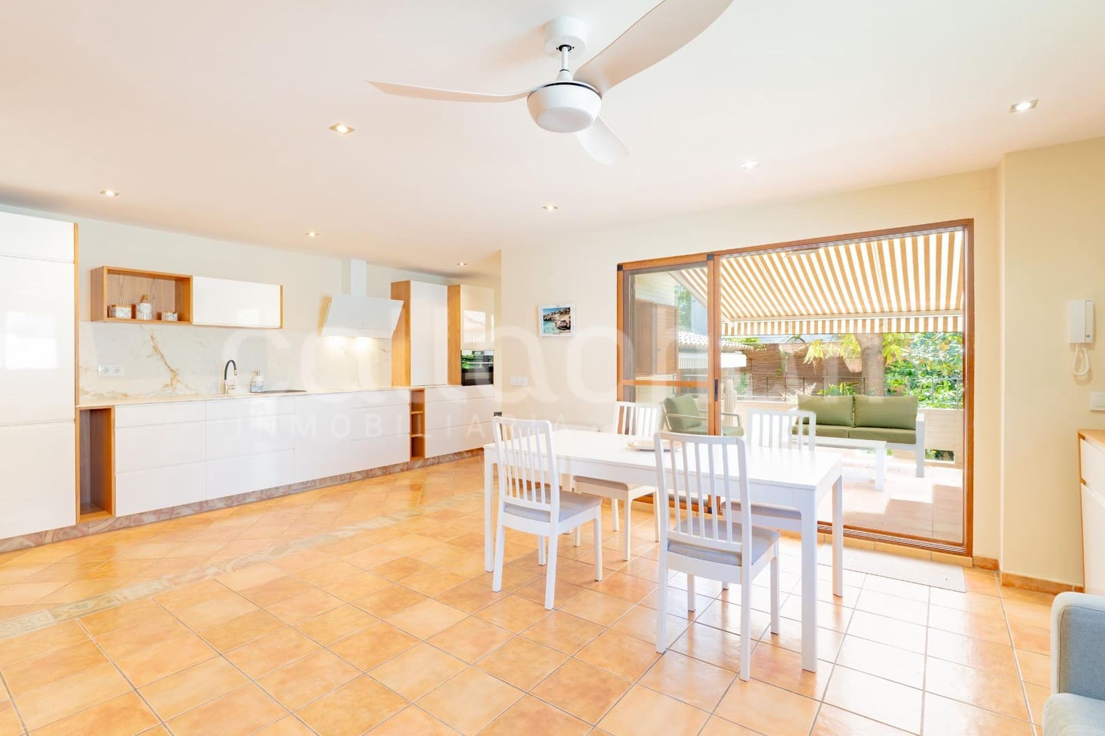 4 soveværelse Villa til salg i Canet d'En Berenguer med swimmingpool garage - € 750.000 (Ref: 9788553)