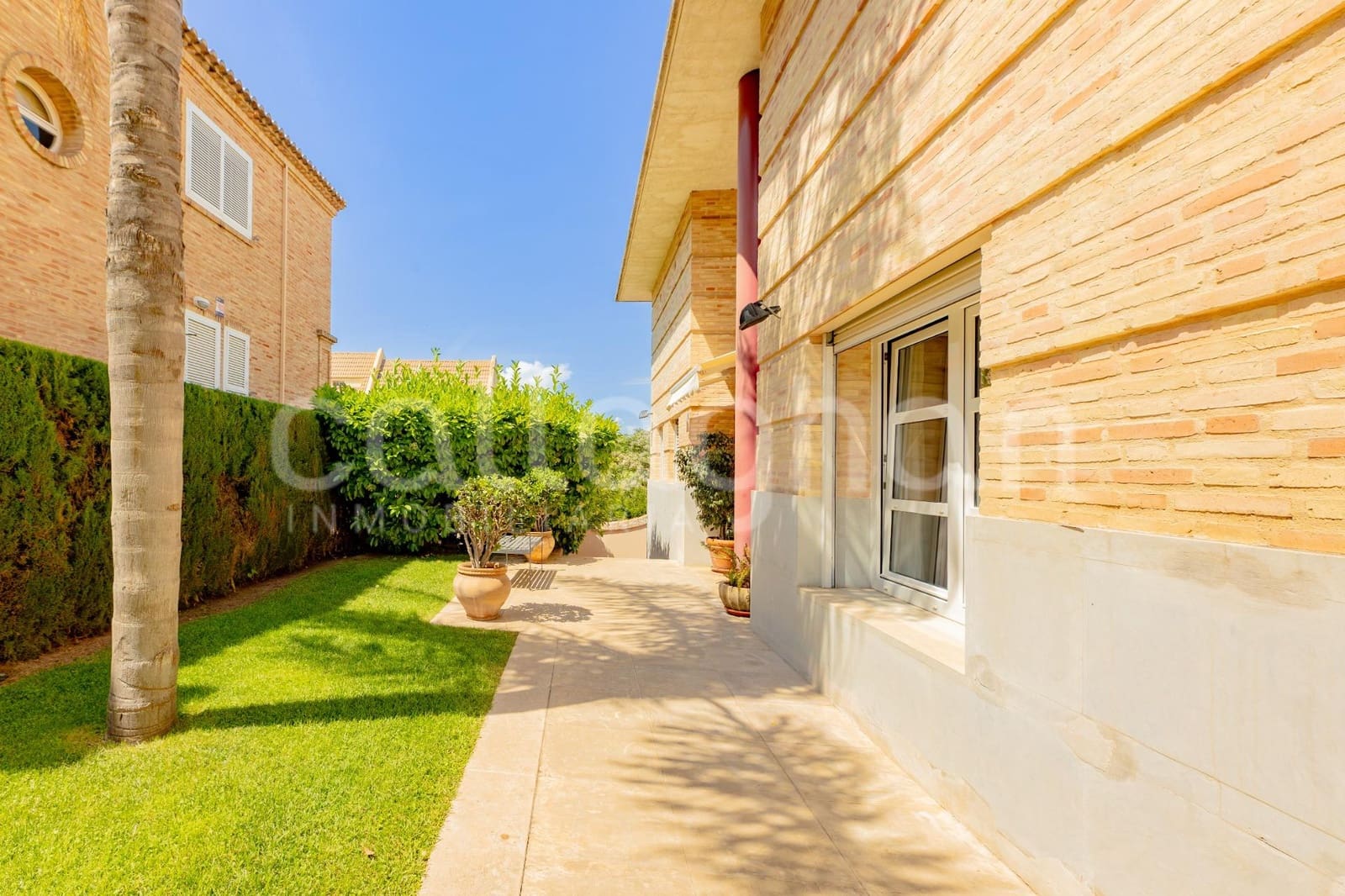 4 soveværelse Villa til salg i Godella med swimmingpool garage - € 1.200.000 (Ref: 9794868)