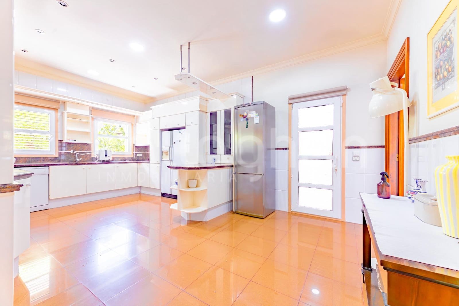 4 soveværelse Villa til salg i Godella med swimmingpool garage - € 1.200.000 (Ref: 9794868)