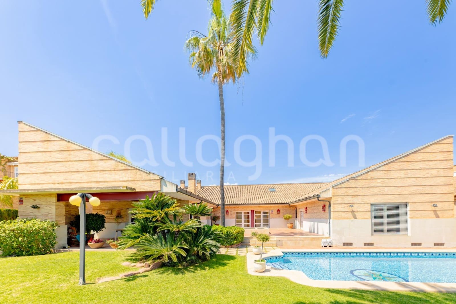 4 soveværelse Villa til salg i Godella med swimmingpool garage - € 1.200.000 (Ref: 9794868)