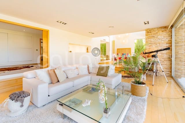 5 soveværelse Villa til salg i Chiva med garage - € 890.000 (Ref: 9794869)