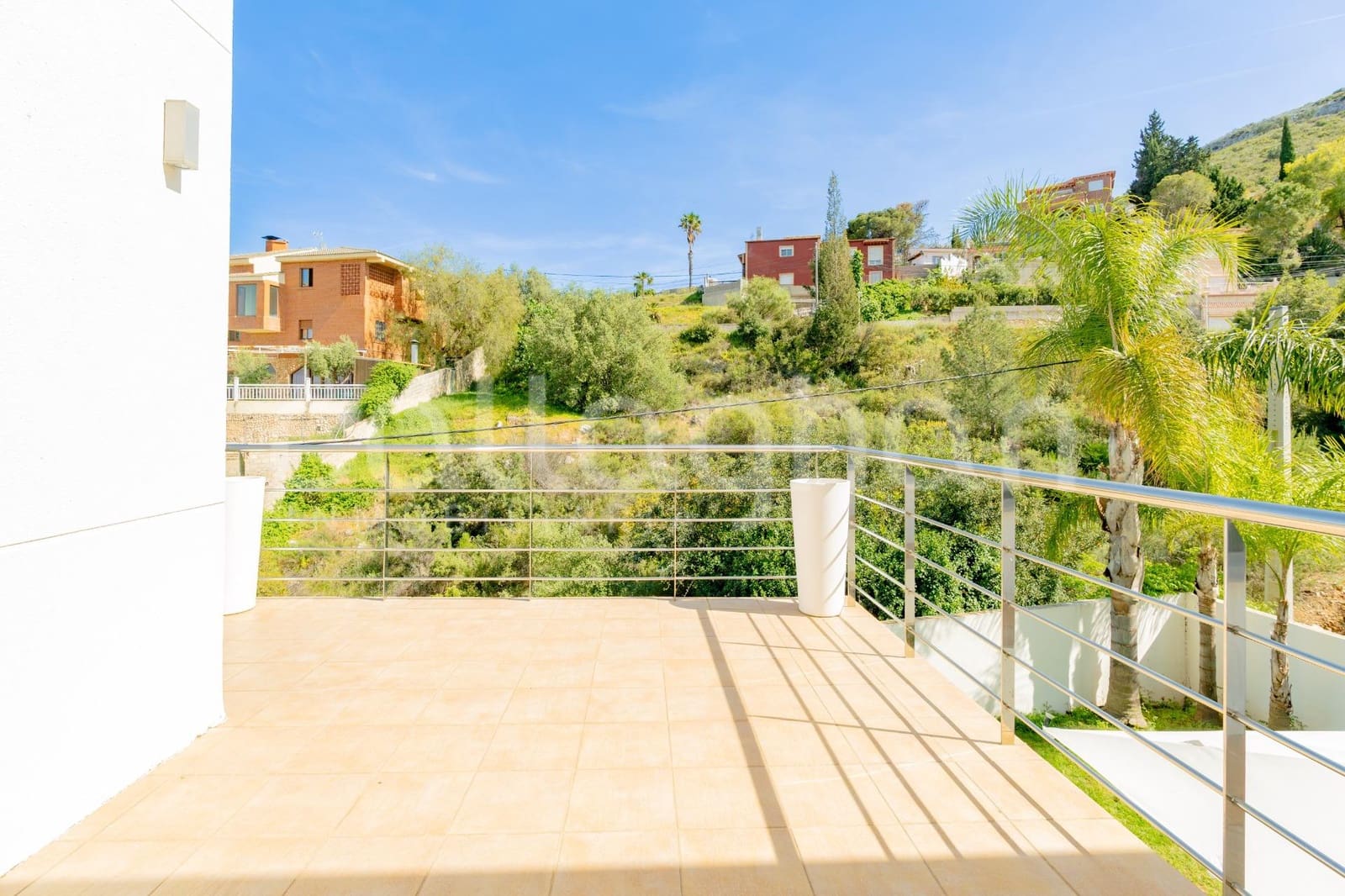 5 soveværelse Villa til salg i Chiva med garage - € 890.000 (Ref: 9794869)