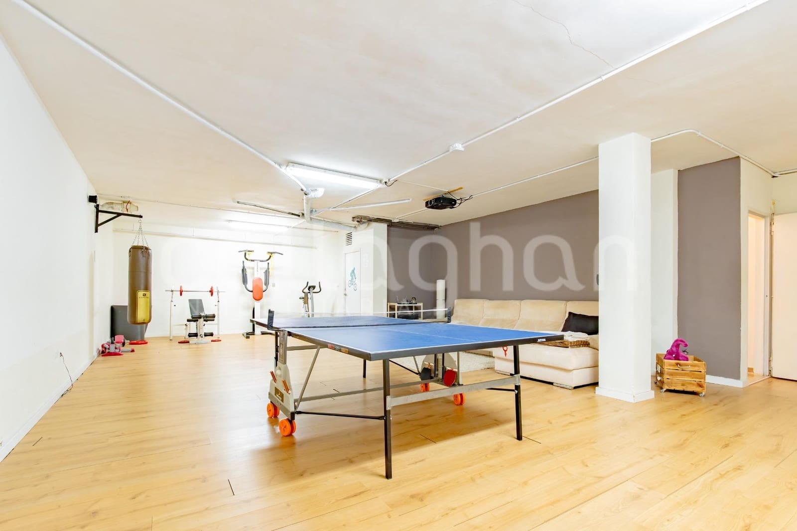 5 soveværelse Villa til salg i Chiva med garage - € 890.000 (Ref: 9794869)