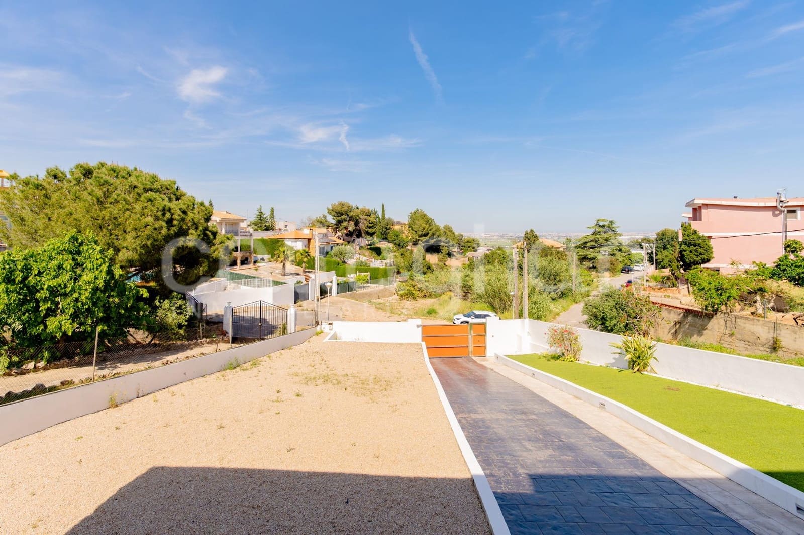 5 soveværelse Villa til salg i Chiva med garage - € 890.000 (Ref: 9794869)