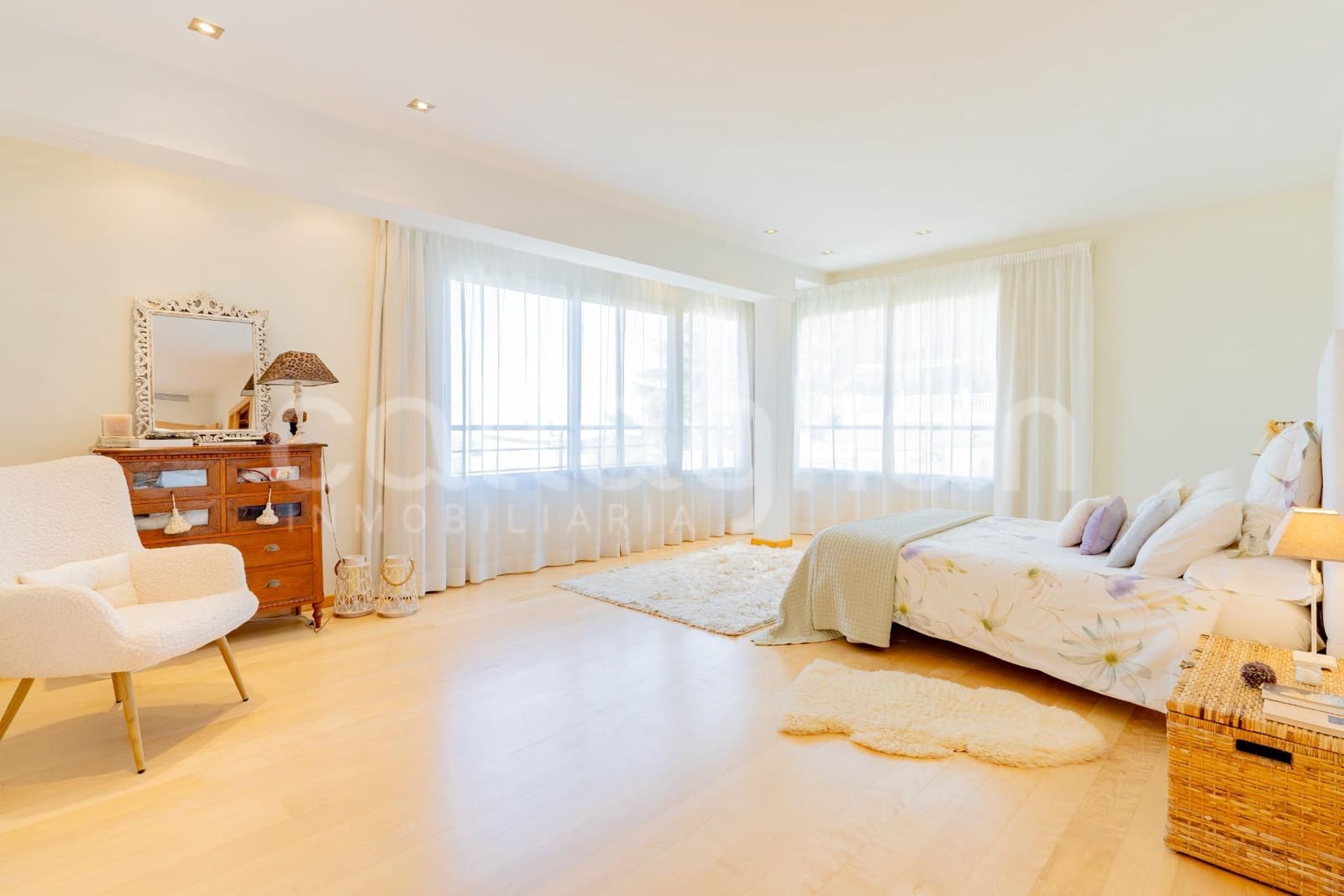 5 soverom Villa til salgs i Chiva med garasje - € 890 000 (Ref: 9794869)