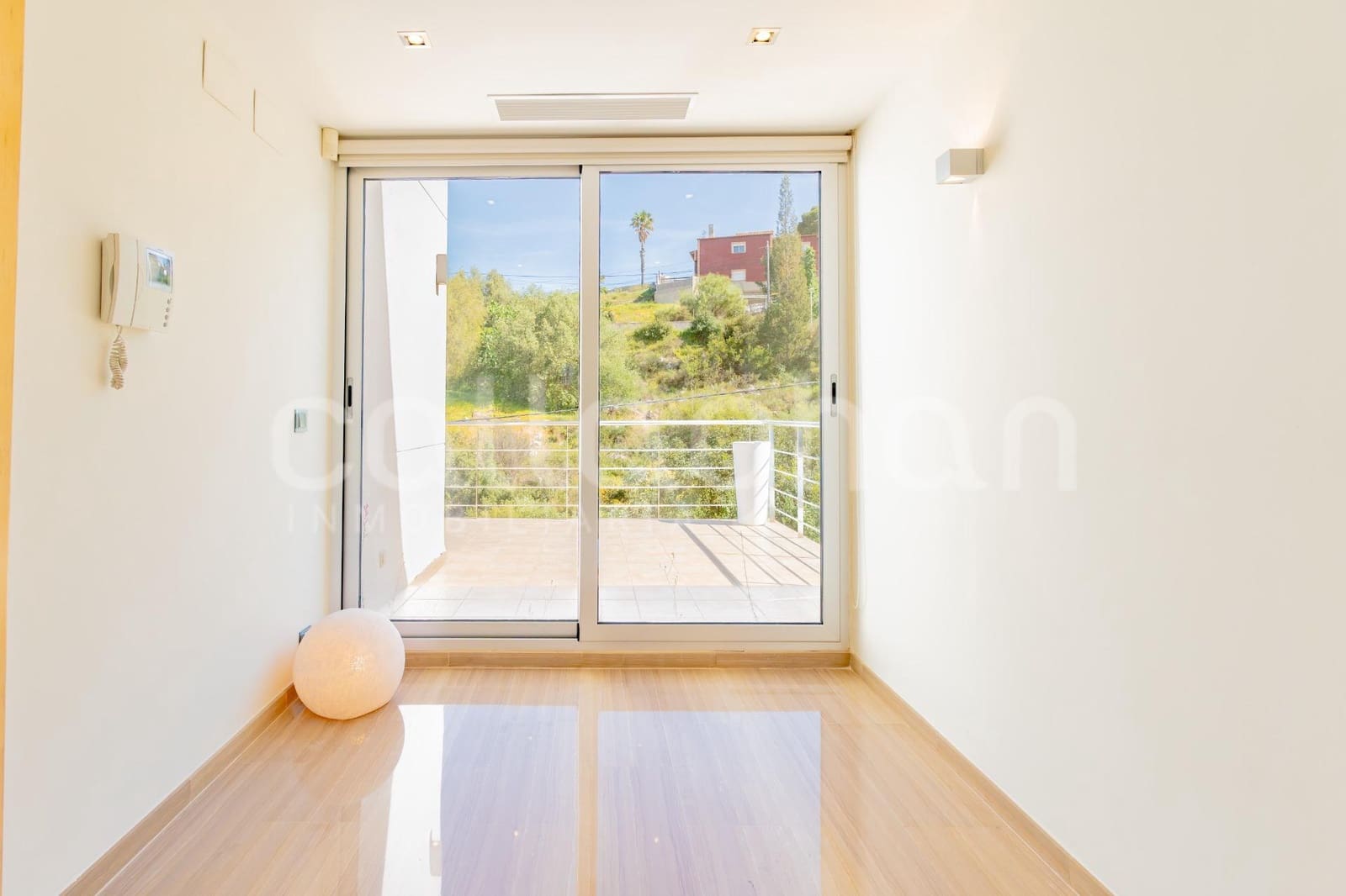 5 soverom Villa til salgs i Chiva med garasje - € 890 000 (Ref: 9794869)