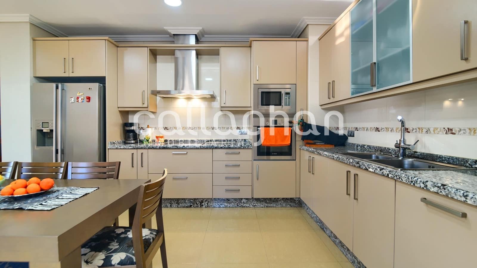 4 bedroom Villa for sale in Gandia with pool garage - € 750,000 (Ref: 9799455)