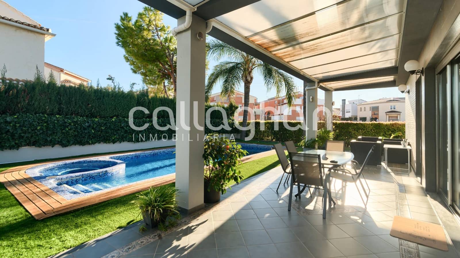 4 bedroom Villa for sale in Gandia with pool garage - € 750,000 (Ref: 9799455)
