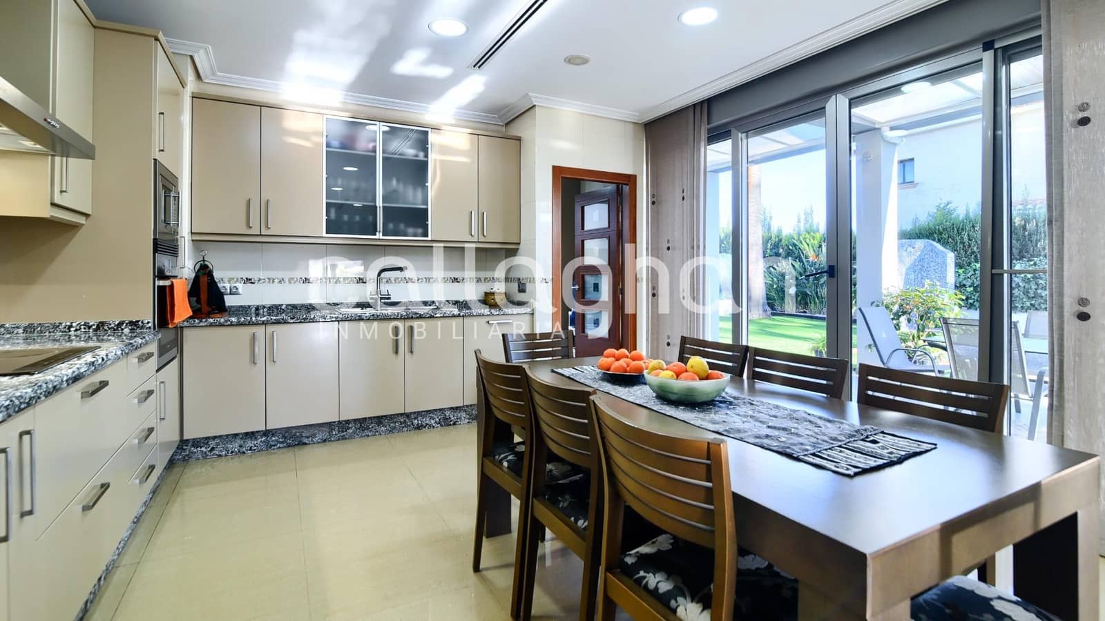 4 bedroom Villa for sale in Gandia with pool garage - € 750,000 (Ref: 9799455)