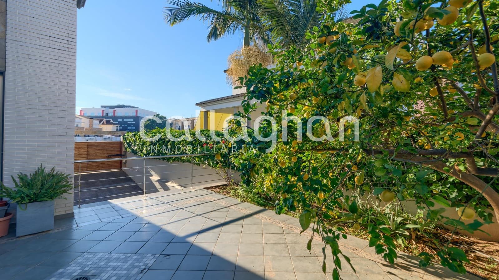 4 bedroom Villa for sale in Gandia with pool garage - € 750,000 (Ref: 9799455)