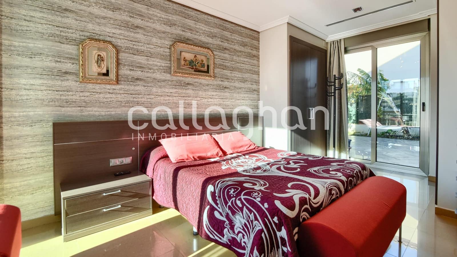 4 bedroom Villa for sale in Gandia with pool garage - € 750,000 (Ref: 9799455)