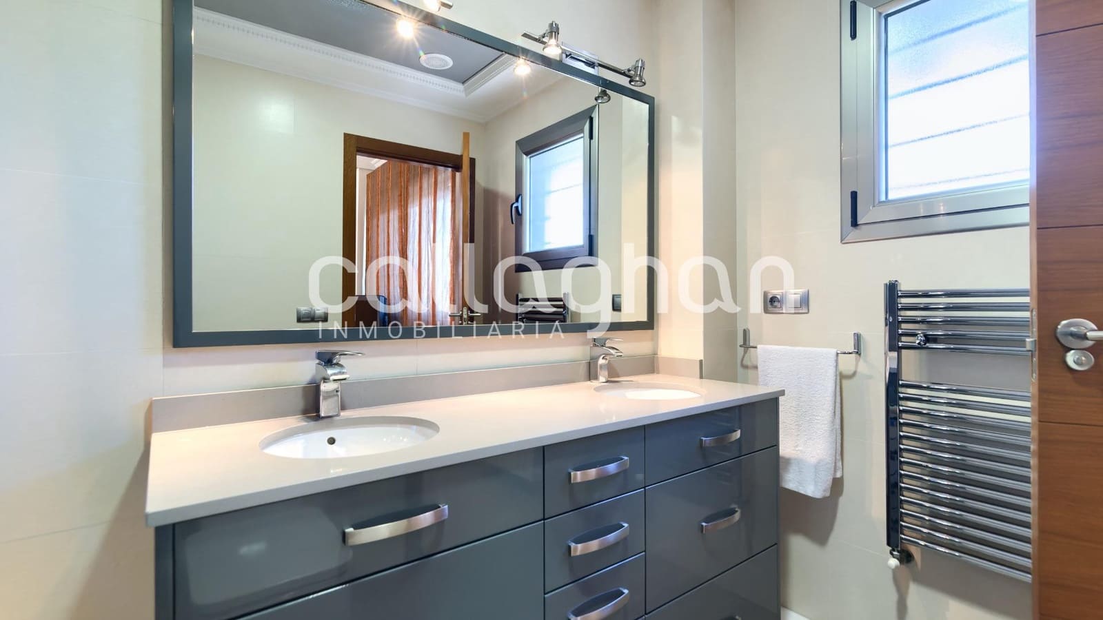 4 bedroom Villa for sale in Gandia with pool garage - € 750,000 (Ref: 9799455)