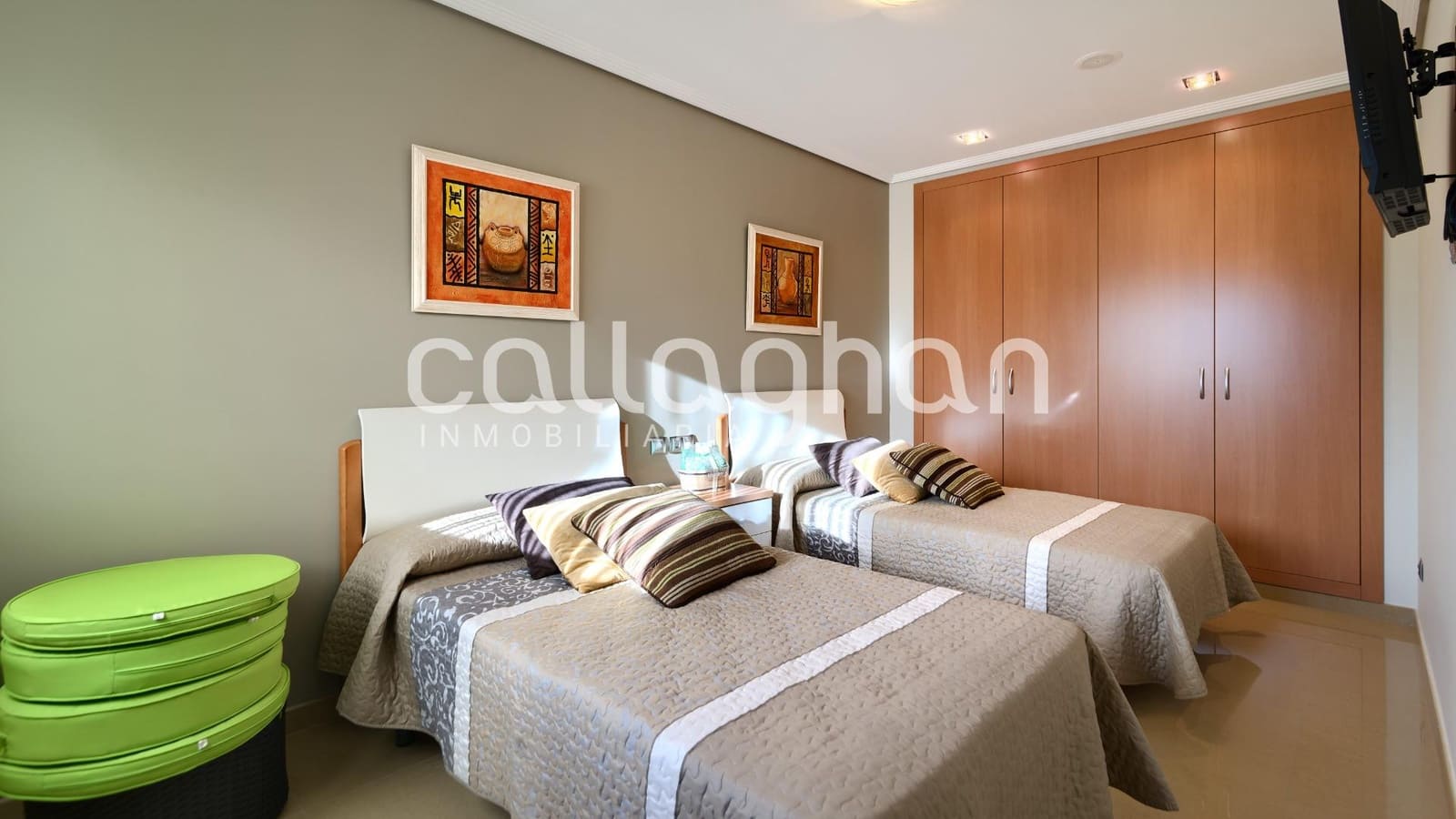 4 bedroom Villa for sale in Gandia with pool garage - € 750,000 (Ref: 9799455)