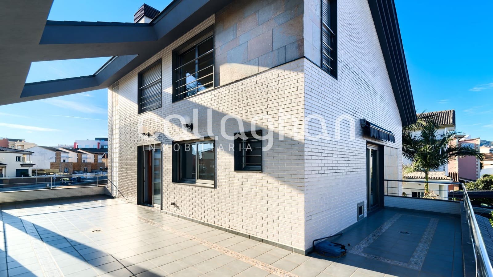 4 bedroom Villa for sale in Gandia with pool garage - € 750,000 (Ref: 9799455)