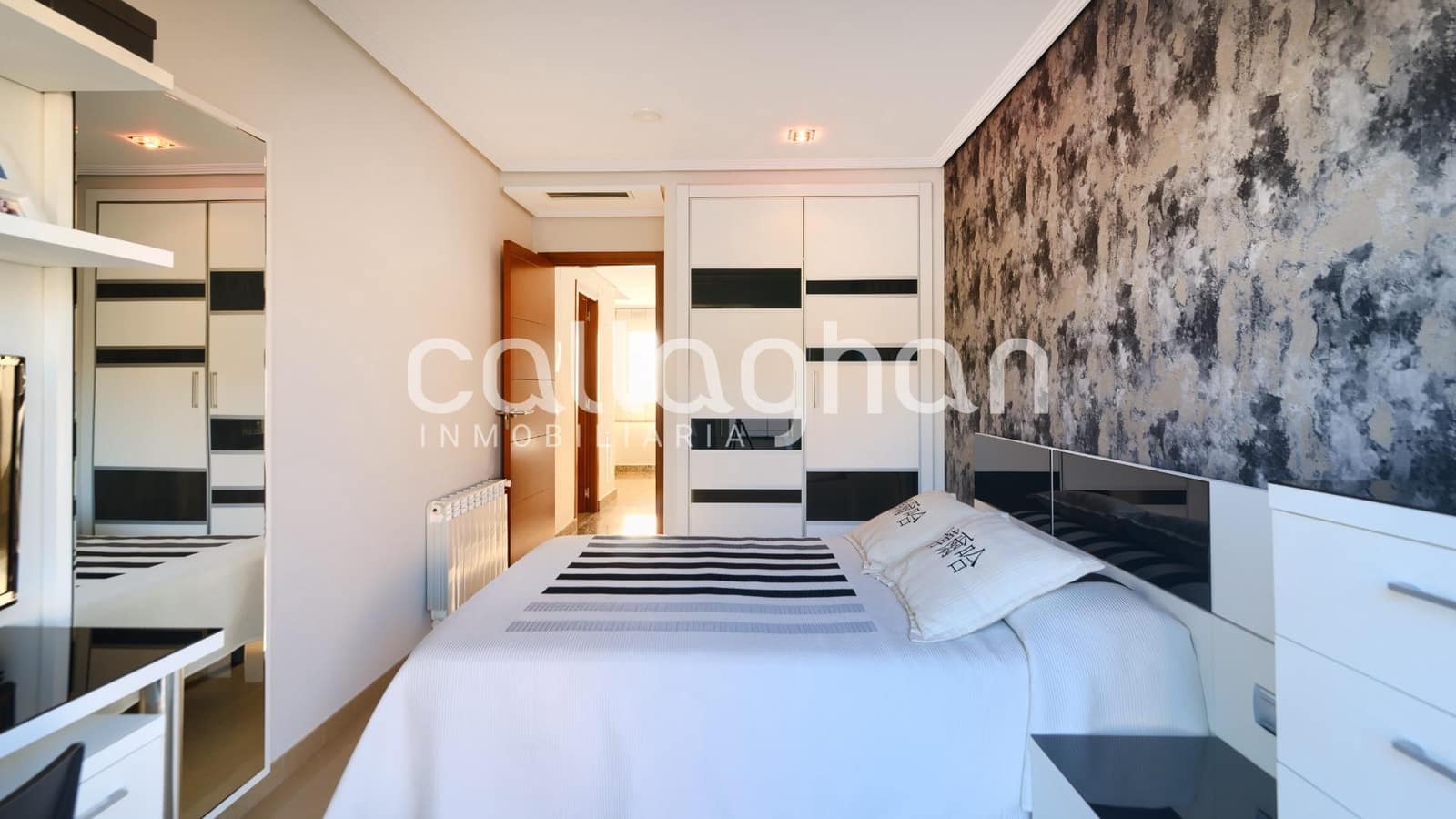 4 bedroom Villa for sale in Gandia with pool garage - € 750,000 (Ref: 9799455)