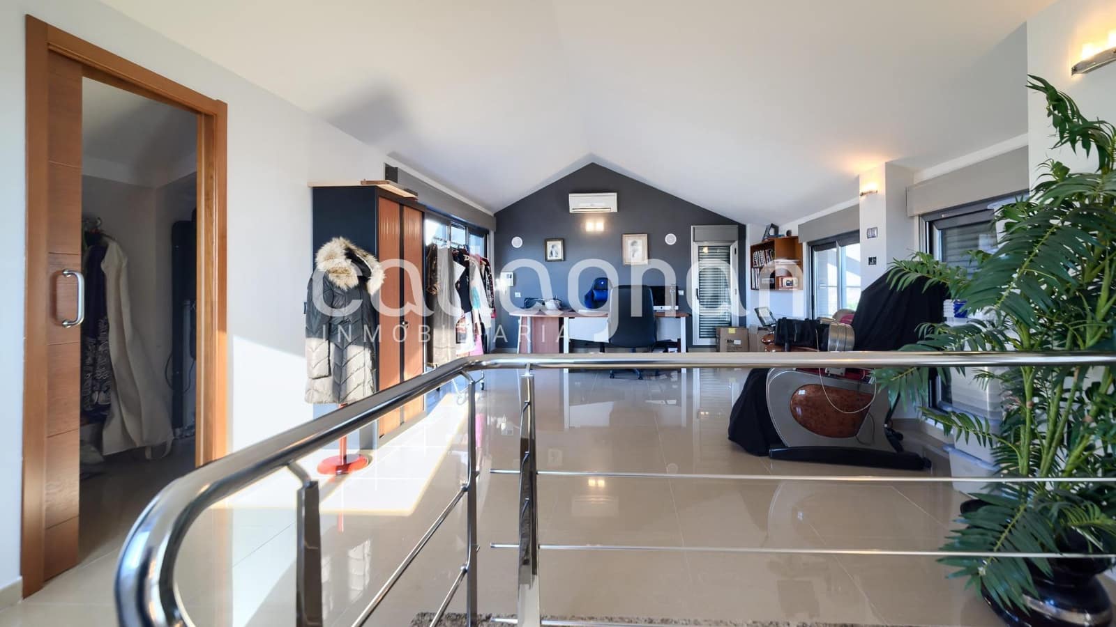 4 bedroom Villa for sale in Gandia with pool garage - € 750,000 (Ref: 9799455)