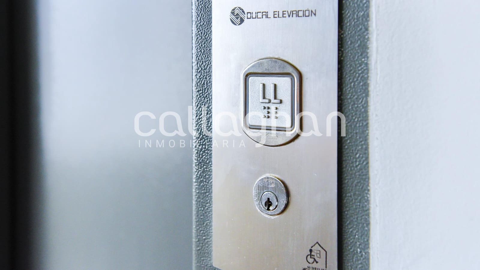 4 bedroom Villa for sale in Gandia with pool garage - € 750,000 (Ref: 9799455)