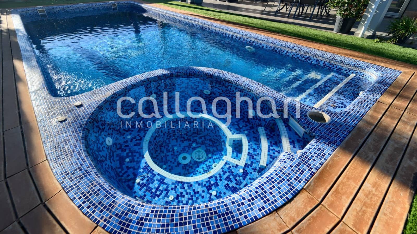 4 bedroom Villa for sale in Gandia with pool garage - € 750,000 (Ref: 9799455)