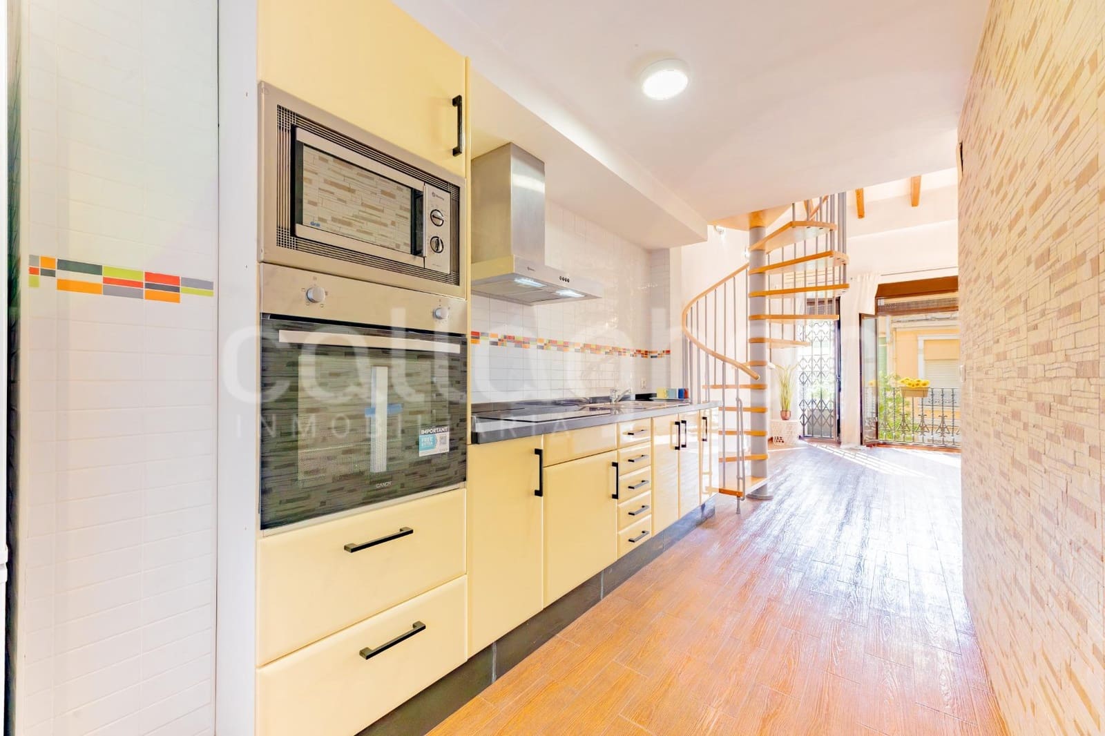 1 bedroom Loft for sale in Valencia city - € 240,000 (Ref: 9799456)