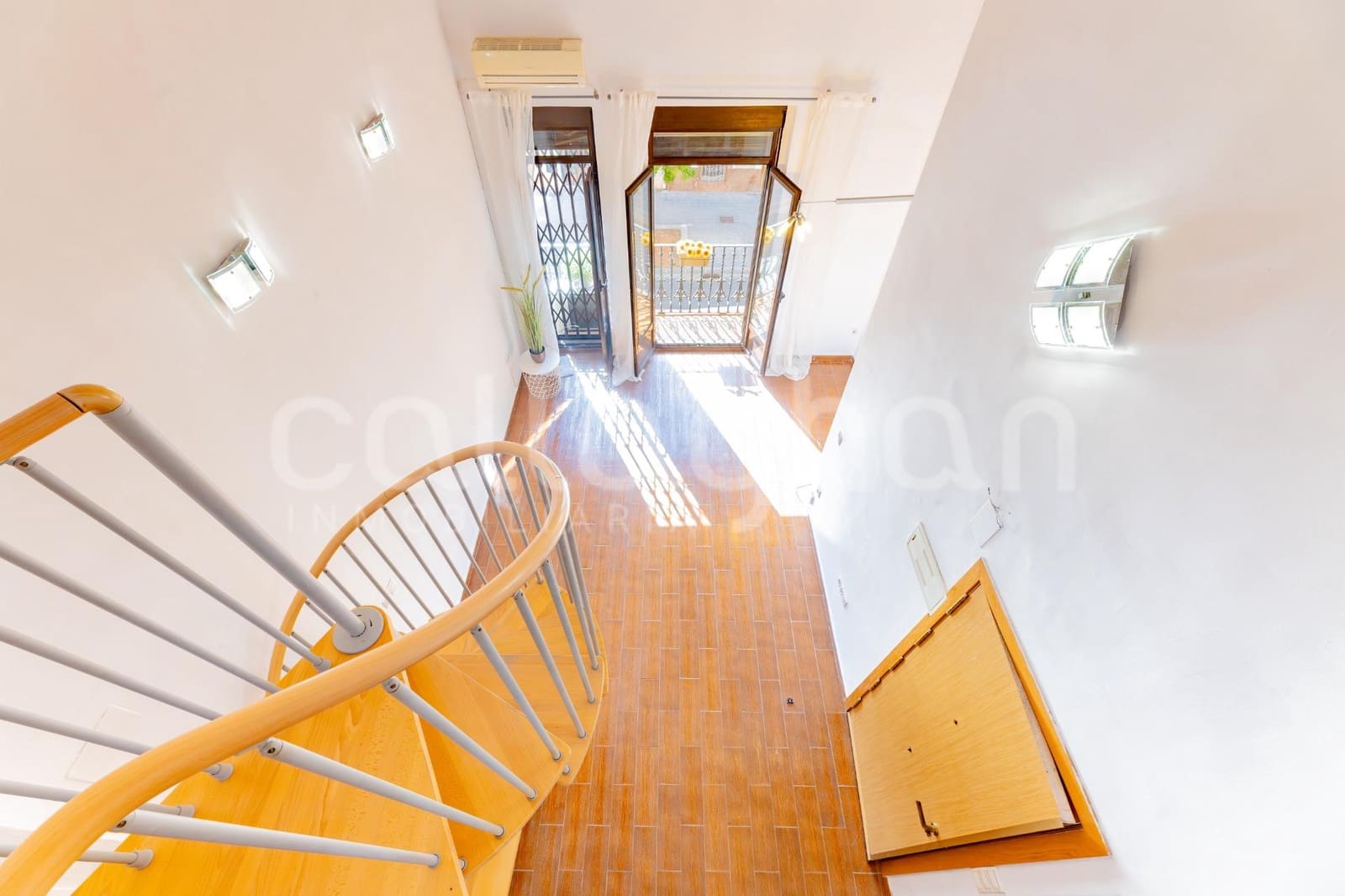 1 bedroom Loft for sale in Valencia city - € 240,000 (Ref: 9799456)