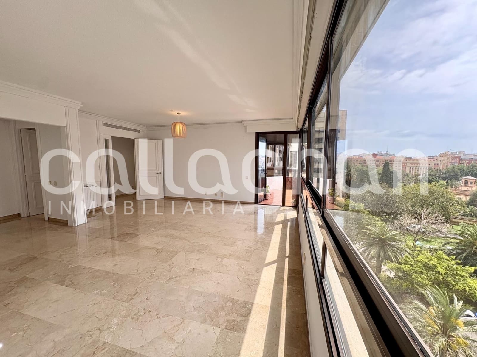4 Zimmer Wohnung zu vermieten in Valencia Stadt mit Garage - 2.300 € (Ref: 9808168)
