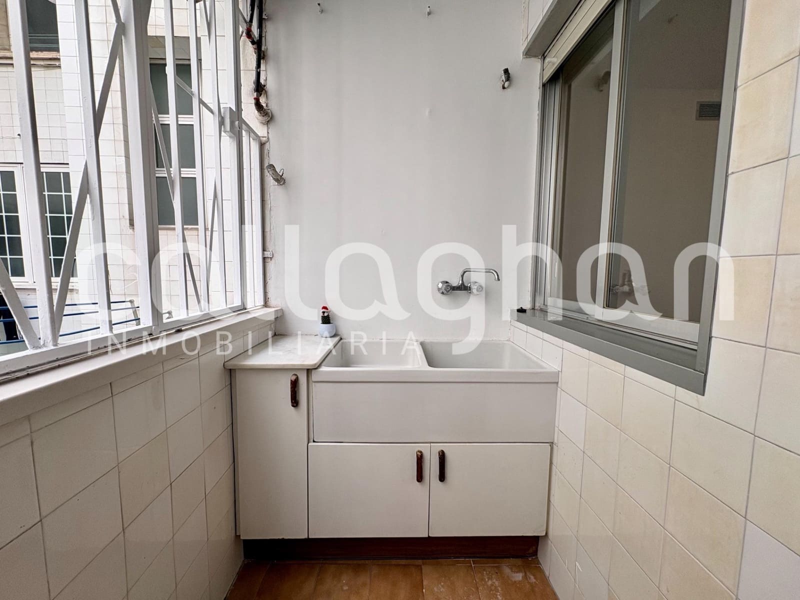 4 Zimmer Wohnung zu vermieten in Valencia Stadt mit Garage - 2.300 € (Ref: 9808168)