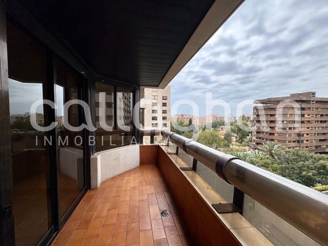 4 quarto Apartamento para arrendar em Jaume Roig, Valência cidade com garagem - 2 400 € (Ref: 9808168)