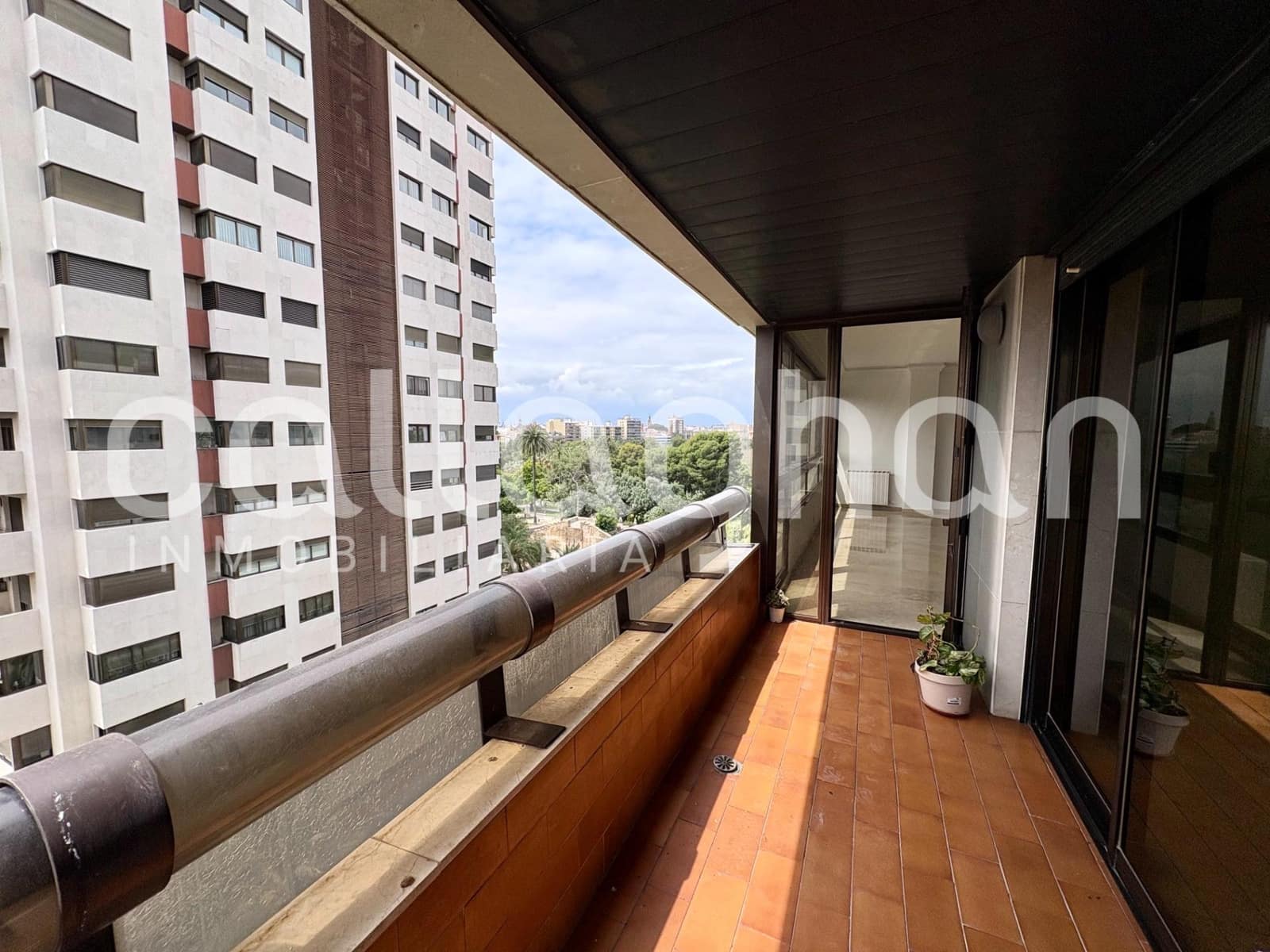 4 Zimmer Wohnung zu vermieten in Valencia Stadt mit Garage - 2.300 € (Ref: 9808168)
