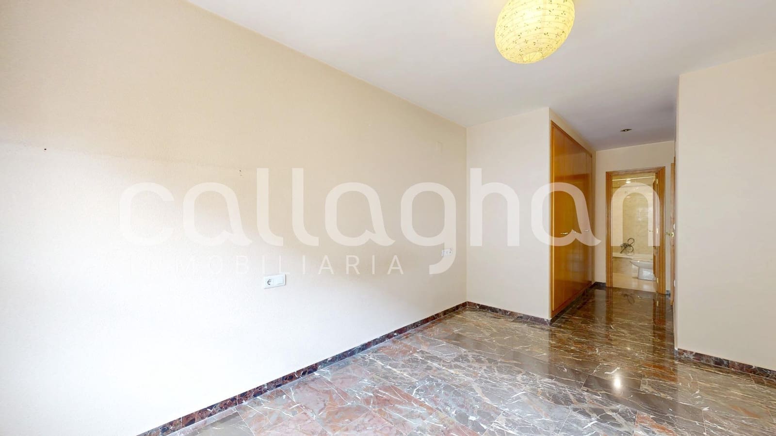 3 sypialnia Mieszkanie na sprzedaż w Miasto Walencja z garażem - 320 000 € (Ref: 9812293)