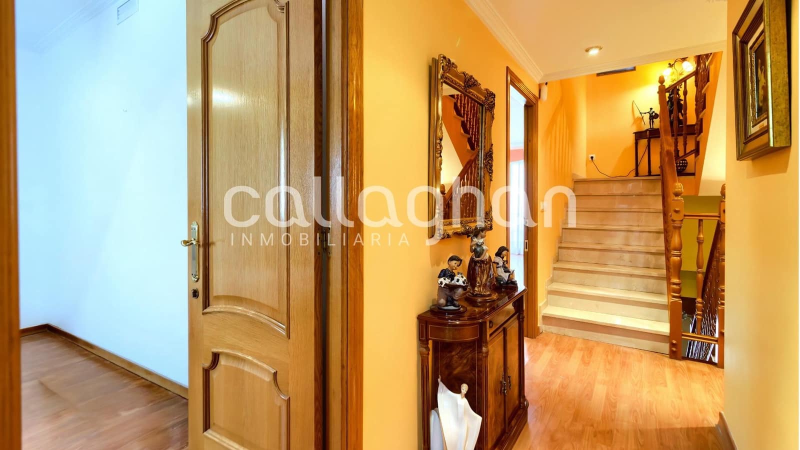 Adosado de 4 habitaciones en Sedaví en venta con garaje - 498.500 € (Ref: 9825437)