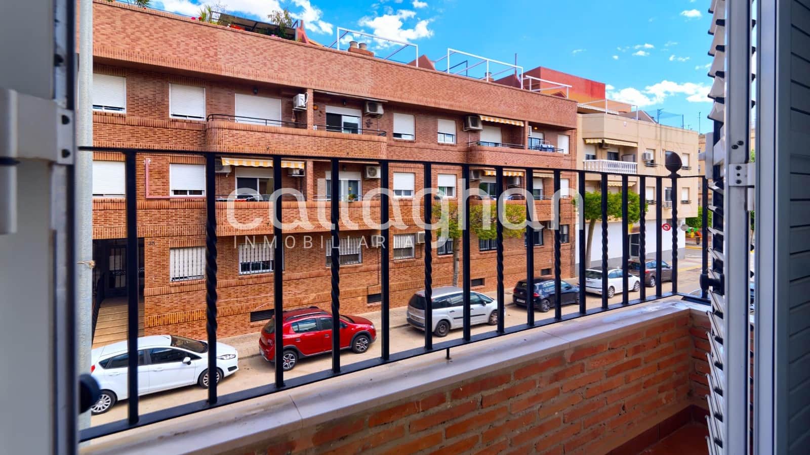 Adosado de 4 habitaciones en Sedaví en venta con garaje - 498.500 € (Ref: 9825437)