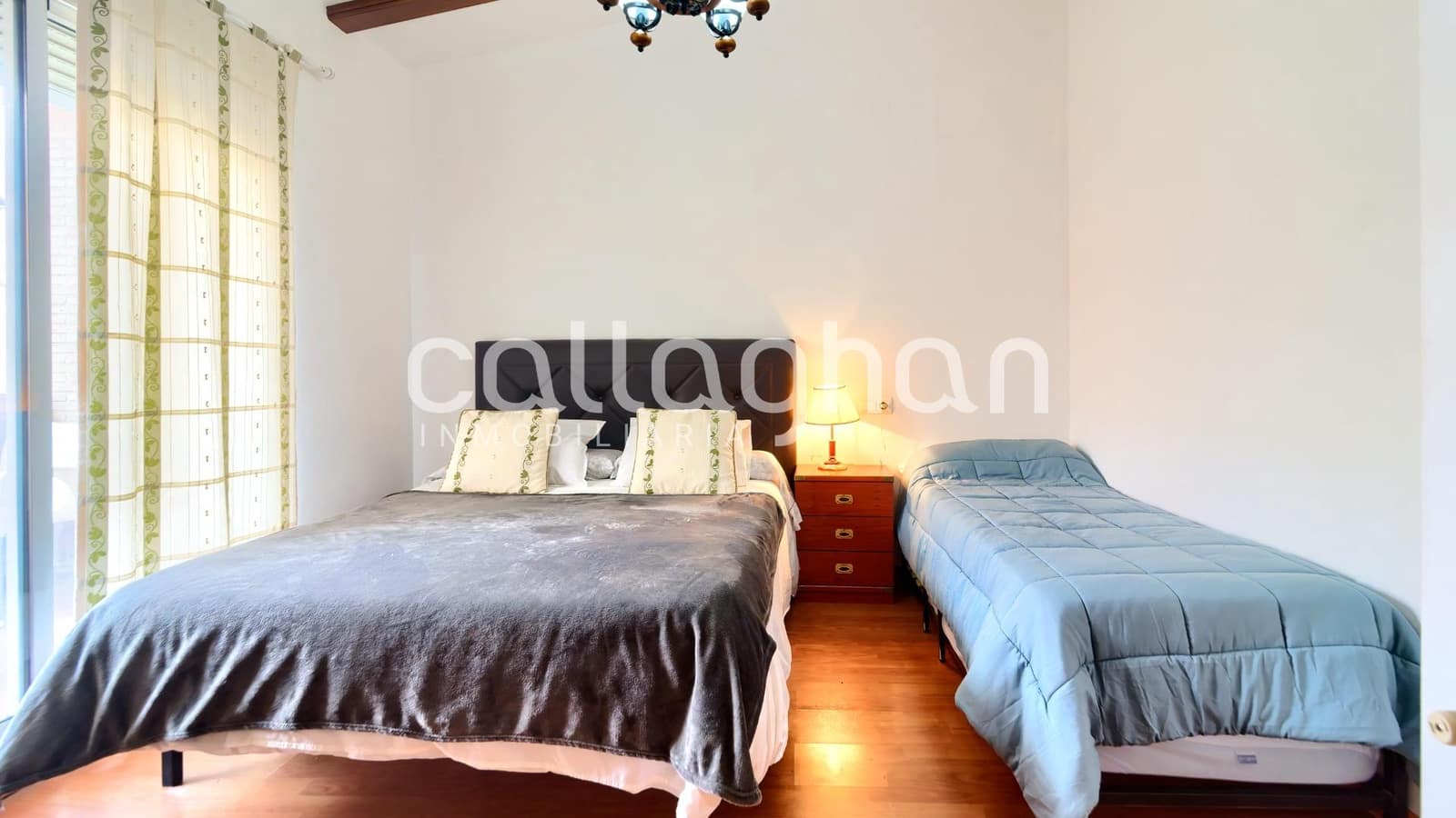 Adosado de 4 habitaciones en Sedaví en venta con garaje - 498.500 € (Ref: 9825437)