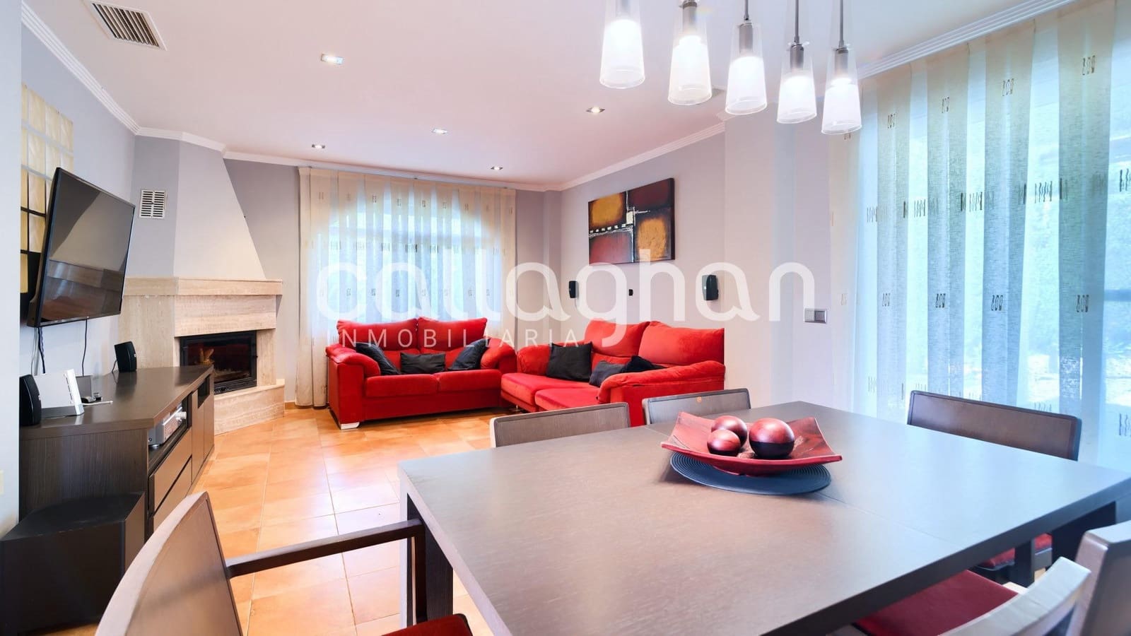 5 Zimmer Villa zu verkaufen in Montserrat mit Pool Garage - 449.000 € (Ref: 9825438)