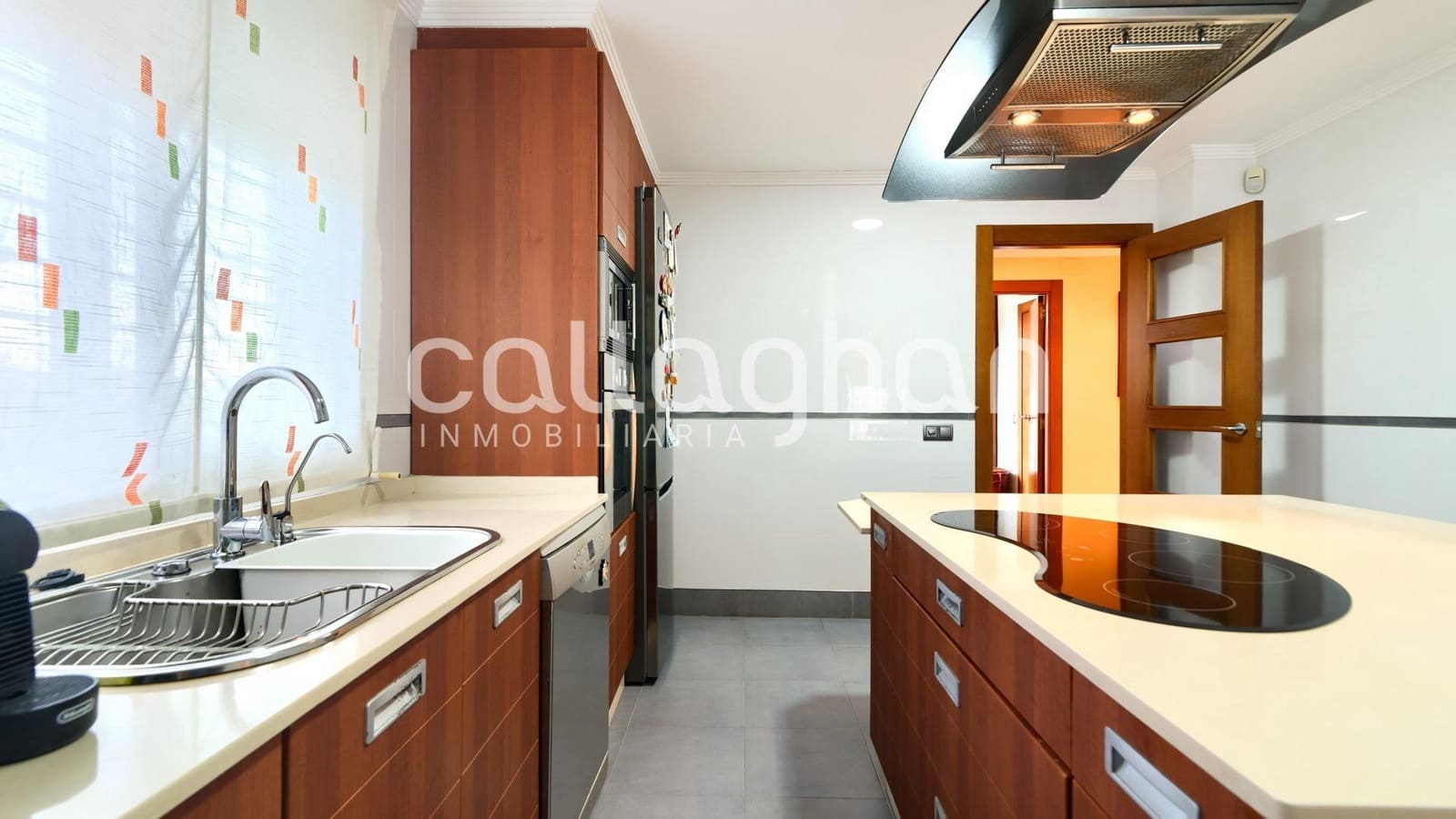 5 Zimmer Villa zu verkaufen in Montserrat mit Pool Garage - 449.000 € (Ref: 9825438)