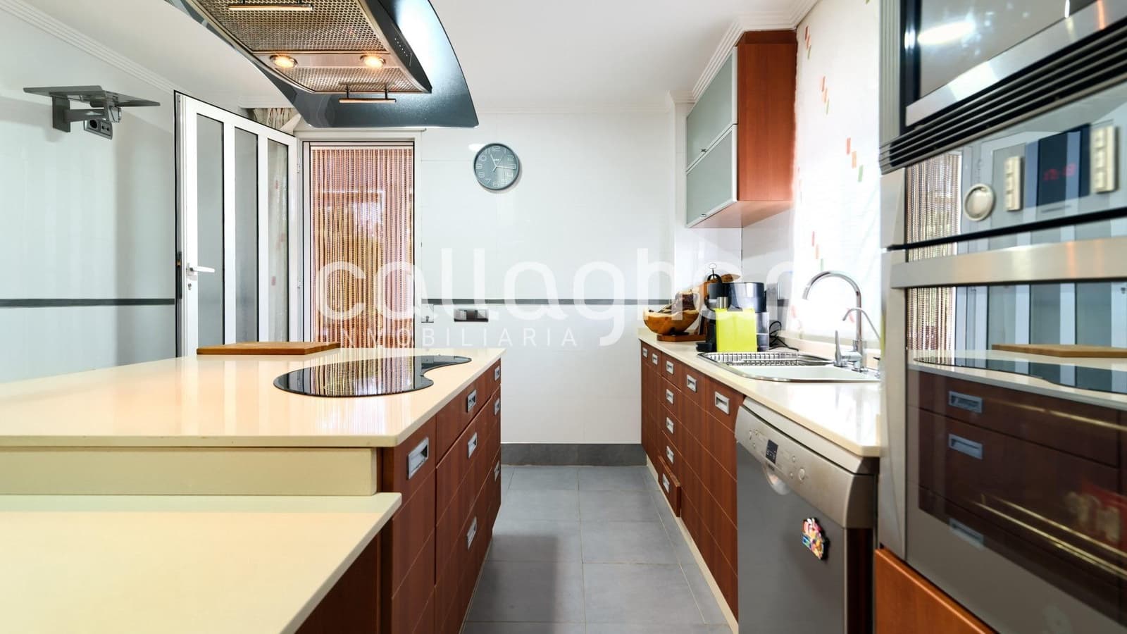 5 Zimmer Villa zu verkaufen in Montserrat mit Pool Garage - 449.000 € (Ref: 9825438)