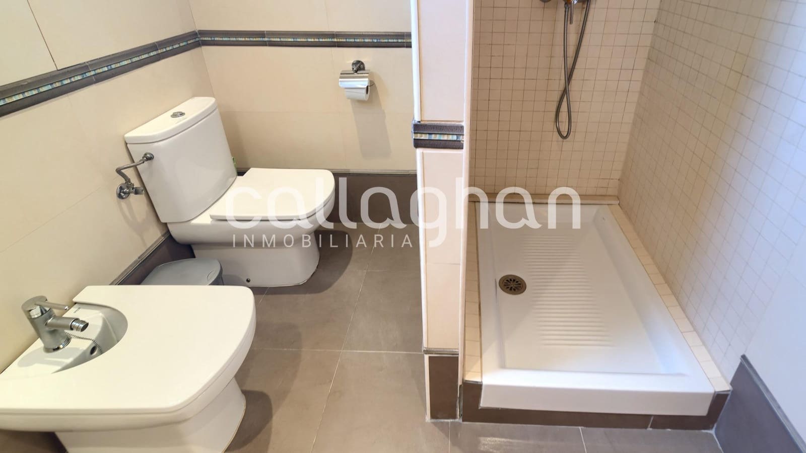 5 Zimmer Villa zu verkaufen in Montserrat mit Pool Garage - 449.000 € (Ref: 9825438)