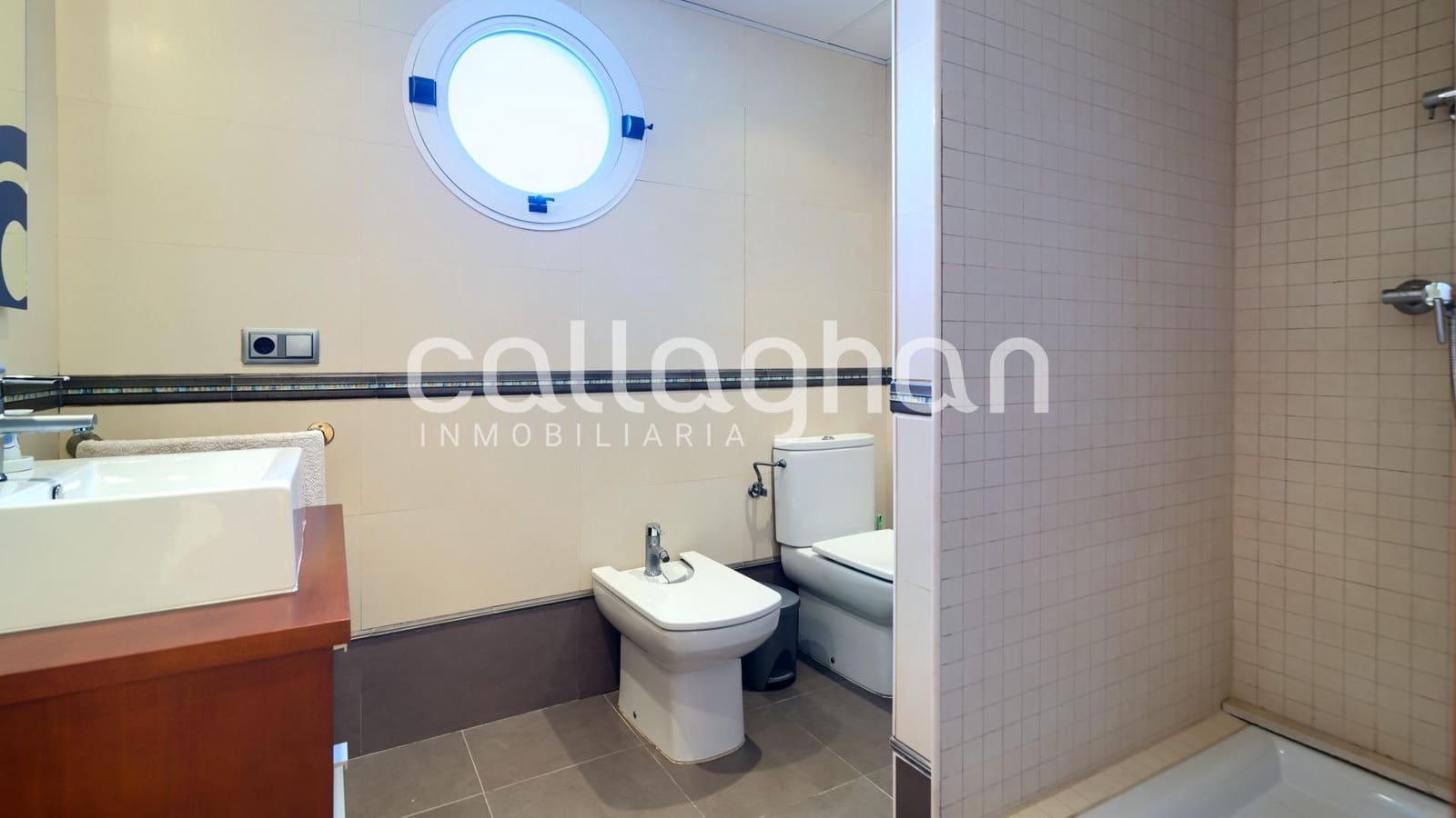 5 Zimmer Villa zu verkaufen in Montserrat mit Pool Garage - 449.000 € (Ref: 9825438)