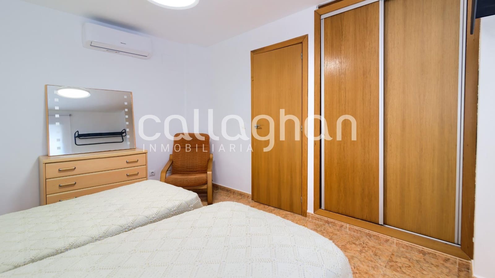 Pareado de 3 habitaciones en Chilches en venta - 304.000 € (Ref: 9825439)