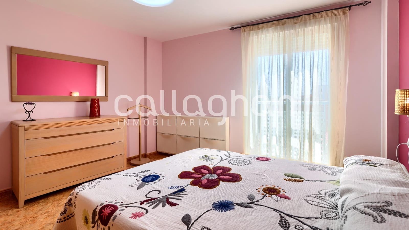 Pareado de 3 habitaciones en Chilches en venta - 304.000 € (Ref: 9825439)