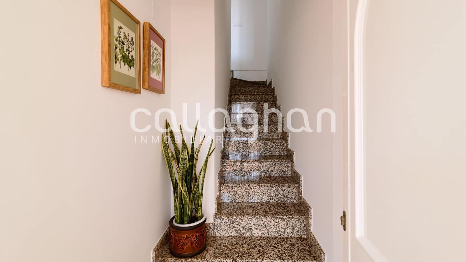 Pareado de 3 habitaciones en Chilches en venta - 304.000 € (Ref: 9825439)