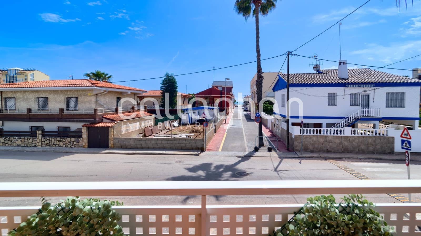 Pareado de 3 habitaciones en Chilches en venta - 304.000 € (Ref: 9825439)
