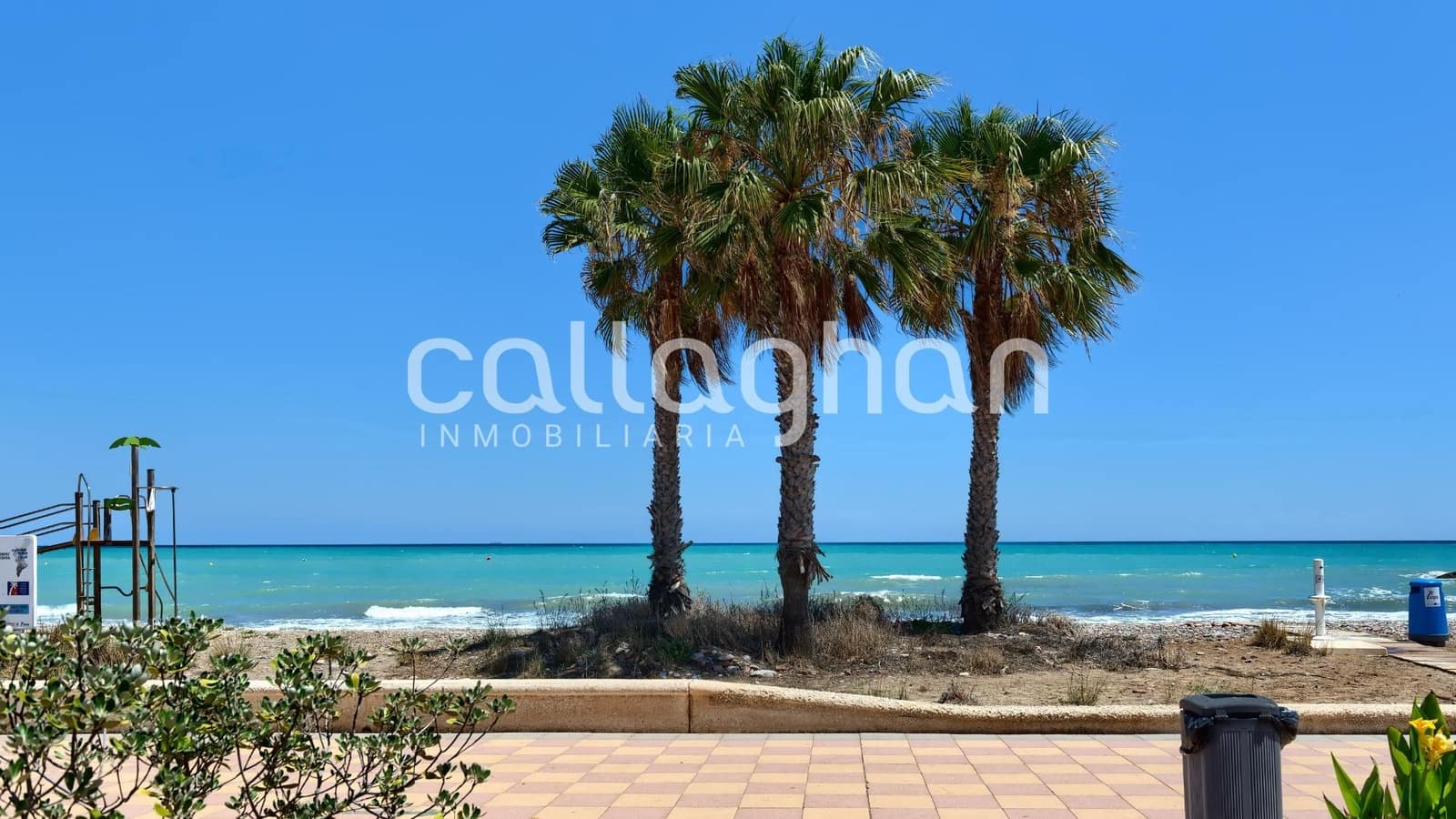Pareado de 3 habitaciones en Chilches en venta - 304.000 € (Ref: 9825439)