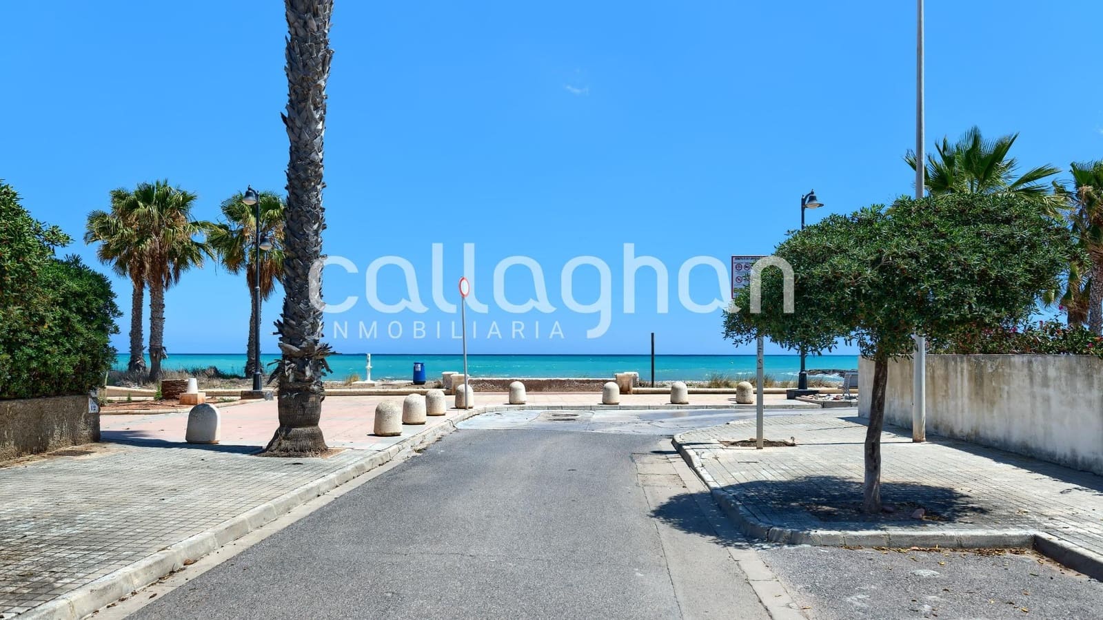 3 bedroom Semi-detached Villa for sale in Chilches - € 304,000 (Ref: 9825439)