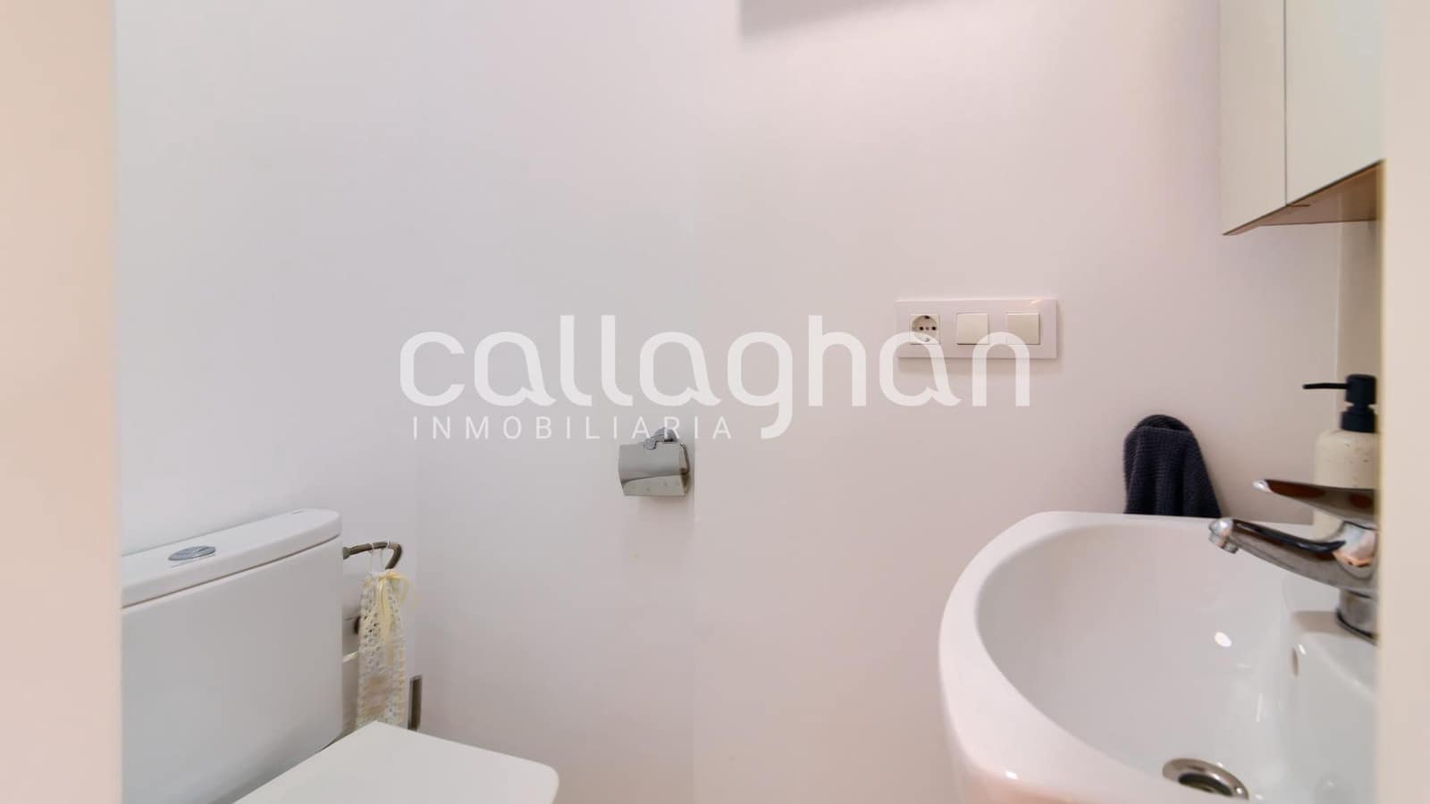3 bedroom Semi-detached Villa for sale in Chilches - € 304,000 (Ref: 9825439)