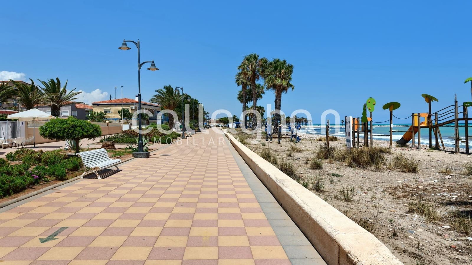 3 bedroom Semi-detached Villa for sale in Chilches - € 304,000 (Ref: 9825439)