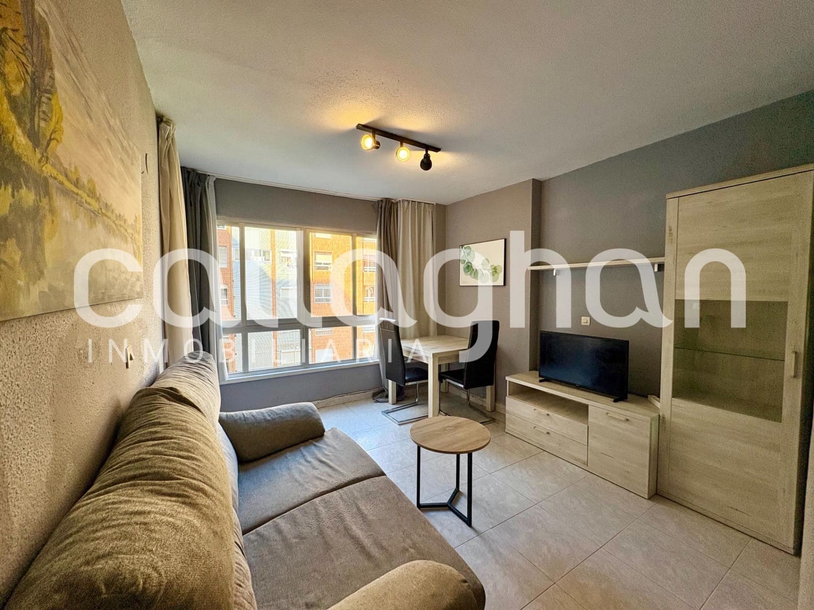 1 slaapkamer Flat te huur in Valencia stad met garage - € 1.200 (Ref: 9831717)