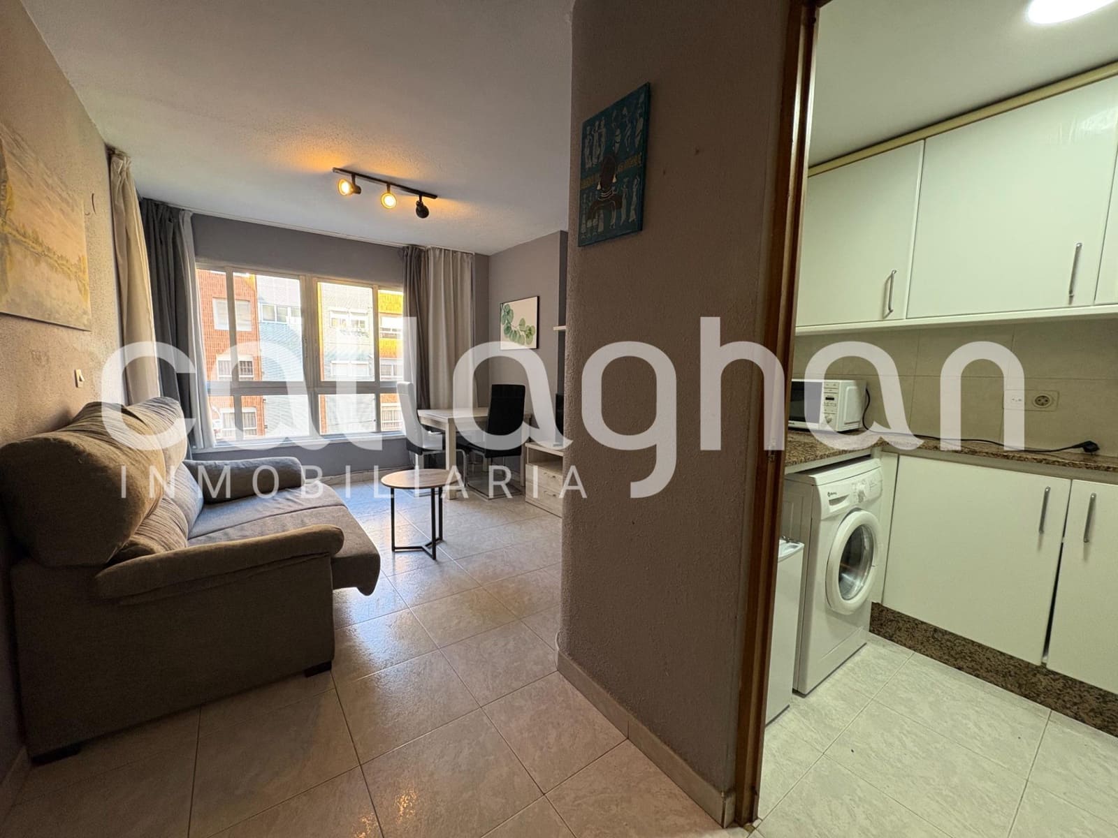 1 slaapkamer Flat te huur in Valencia stad met garage - € 1.200 (Ref: 9831717)