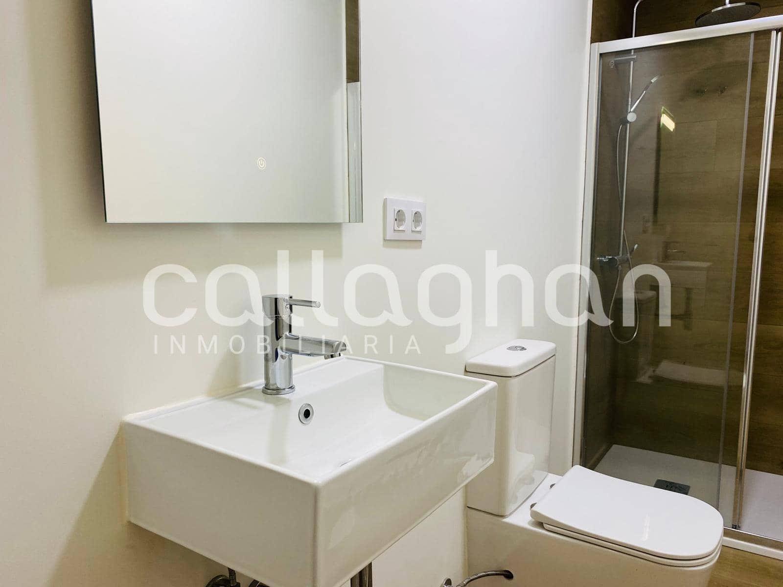 5 bedroom Apartment for sale in Burjassot - € 375,000 (Ref: 9833896)