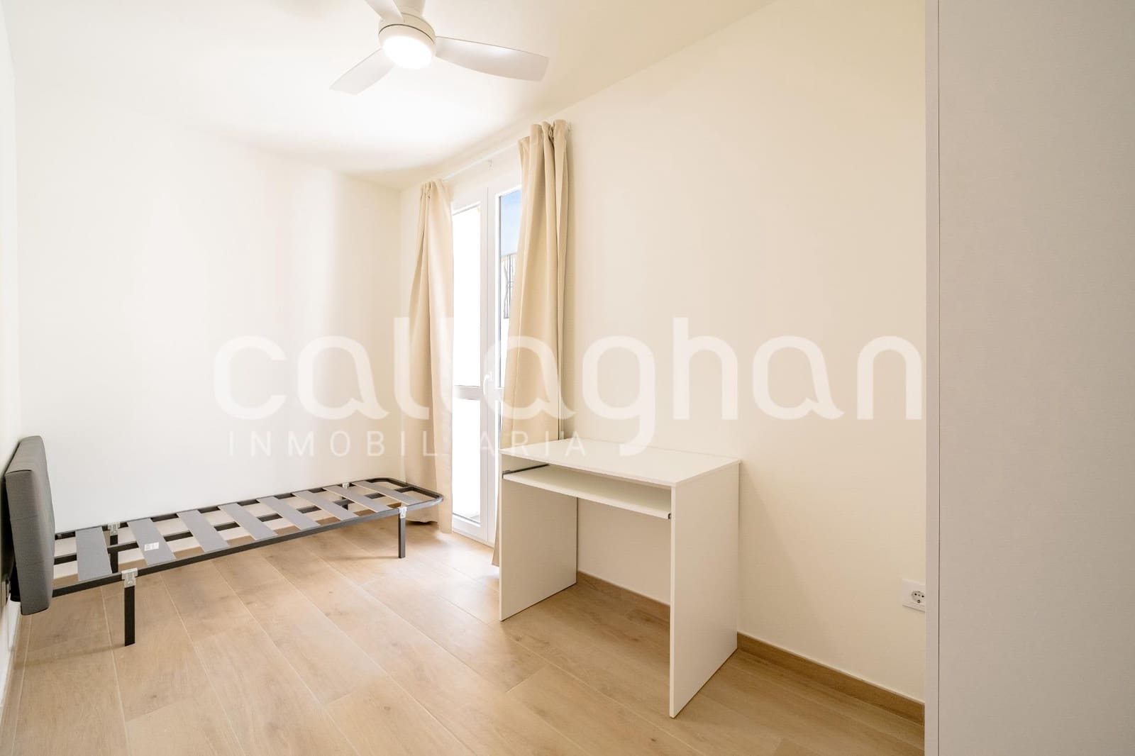 4 bedroom Apartment for sale in Burjassot - € 389,000 (Ref: 9833896)