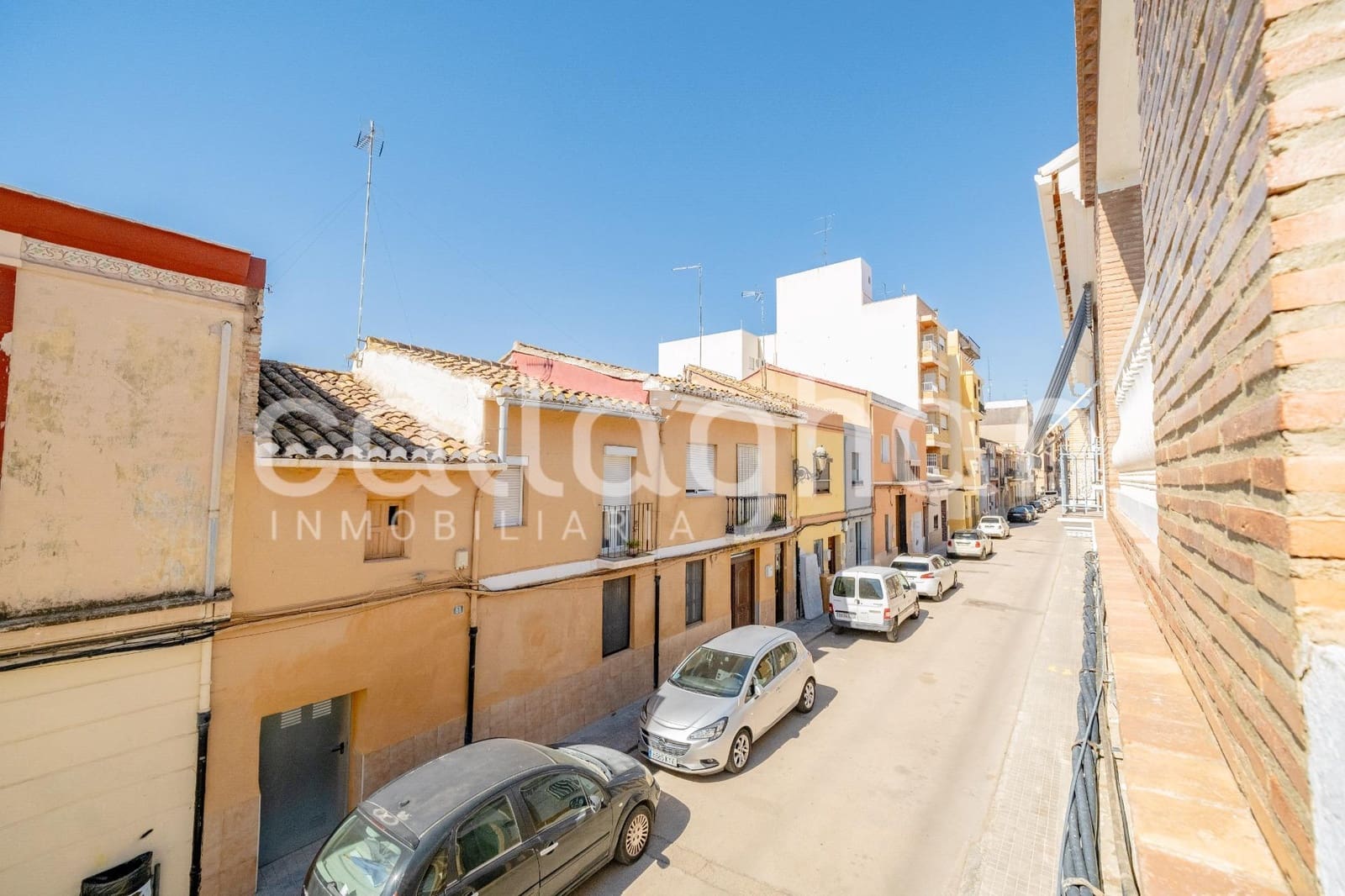4 bedroom Apartment for sale in Burjassot - € 389,000 (Ref: 9833896)